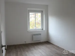 Pronájem bytu 2+1, Sokolov, U Divadla, 58 m2