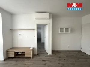 Pronájem bytu 2+kk, Hradec Králové, K Meteoru, 50 m2