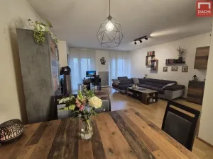 Prodej bytu 2+kk, Statenice, Zelená, 61 m2