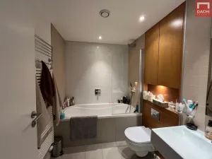 Prodej bytu 2+kk, Statenice, Zelená, 61 m2