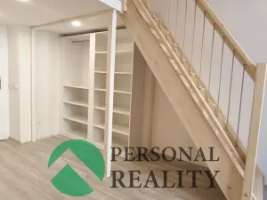 Pronájem bytu 3+kk, Praha - Karlín, Urxova, 67 m2