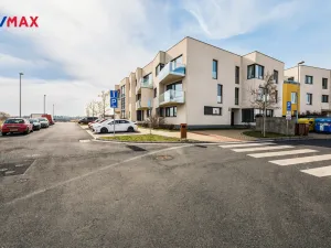 Pronájem bytu 1+kk, Praha - Dolní Počernice, Černodolská, 39 m2