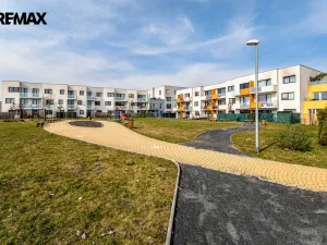 Pronájem bytu 1+kk, Praha - Dolní Počernice, Černodolská, 39 m2