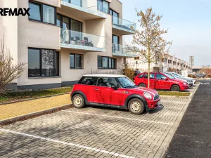 Pronájem bytu 1+kk, Praha - Dolní Počernice, Černodolská, 39 m2