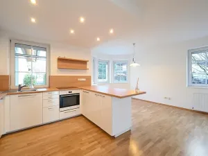 Pronájem rodinného domu, Popovičky, Na Skalce, 242 m2