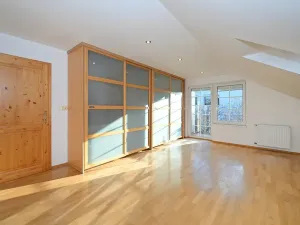 Pronájem rodinného domu, Popovičky, Na Skalce, 242 m2