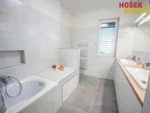 Prodej rodinného domu, Pohořelice, U Větrolamu, 160 m2