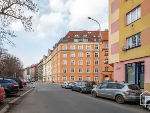 Prodej bytu 2+kk, Praha - Vysočany, Na břehu, 50 m2