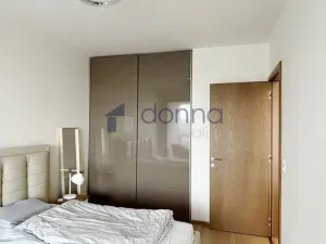 Pronájem bytu 2+kk, Praha, Sanderova, 59 m2