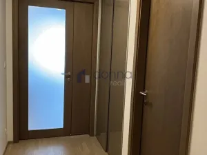 Pronájem bytu 2+kk, Praha, Sanderova, 59 m2