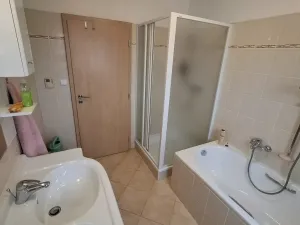 Pronájem rodinného domu, Praha - Hostavice, Nežárská, 95 m2