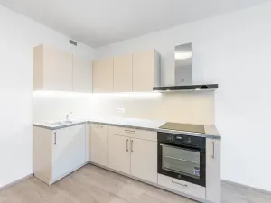 Pronájem bytu 1+kk, Praha, Českomoravská, 35 m2