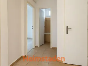 Pronájem bytu 2+1, Orlová - Poruba, Spojenců, 51 m2