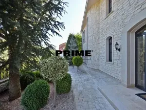 Pronájem vily, Praha - Nebušice, Spojová, 560 m2