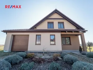 Prodej rodinného domu, Sokoleč, Luční, 167 m2