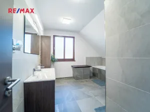 Prodej rodinného domu, Sokoleč, Luční, 167 m2