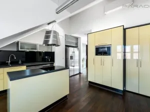 Pronájem bytu 3+kk, Praha - Nusle, Na výsledku II, 135 m2