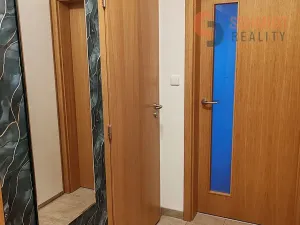 Pronájem bytu 1+kk, Šakvice, Hlavní, 32 m2