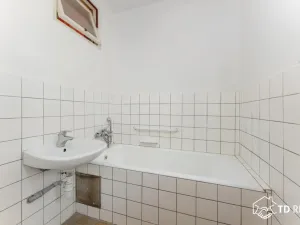 Prodej bytu 2+1, Modřice, Husova, 51 m2