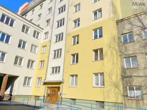 Prodej bytu 2+1, Louny, Tyršovo nám., 51 m2