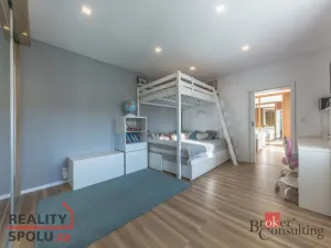 Prodej rodinného domu, Zlonín, U Rybníka, 291 m2