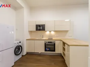 Pronájem bytu 1+kk, Praha - Žižkov, Cimburkova, 30 m2