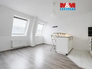 Pronájem bytu 2+kk, Praha - Kyje, Lipnická, 38 m2