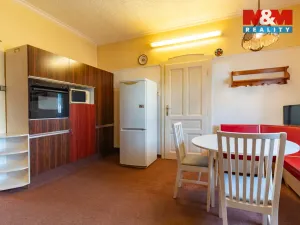 Prodej bytu 4+1, Karlovy Vary - Bohatice, Jáchymovská, 102 m2