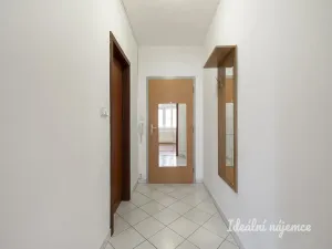 Pronájem bytu 1+kk, Praha - Hostivař, Bratislavská, 34 m2