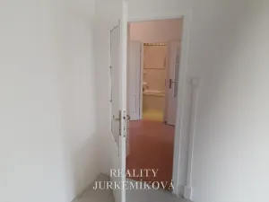 Pronájem bytu 2+kk, Praha - Modřany, Urbánkova, 49 m2