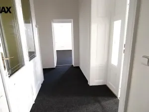 Pronájem kanceláře, Liberec - Liberec I-Staré Město, Jablonecká, 85 m2