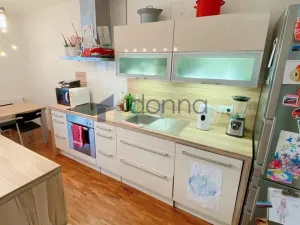 Pronájem bytu 3+kk, Praha, Buchovcova, 82 m2