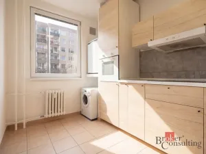 Pronájem bytu 1+1, Praha - Hlubočepy, Lamačova, 32 m2