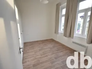 Pronájem bytu 3+kk, Karlovy Vary, Táborská, 80 m2