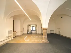 Prodej kanceláře, Jihlava, Masarykovo náměstí, 1141 m2