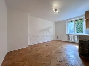 Pronájem bytu 1+kk, Praha - Kbely, Luštěnická, 25 m2