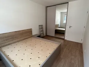 Pronájem bytu 2+kk, Praha - Holešovice, V háji, 57 m2