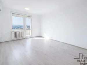 Prodej bytu 3+1, Znojmo, Sokolovská, 69 m2