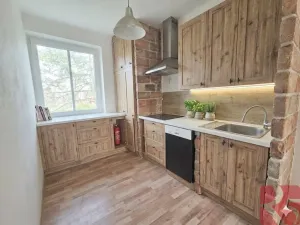 Prodej bytu 3+1, Pátek, 79 m2