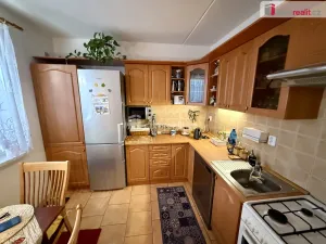 Prodej bytu 4+1, Karlovy Vary - Dvory, 1. máje, 83 m2