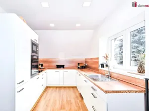 Prodej rodinného domu, Hostín, 210 m2