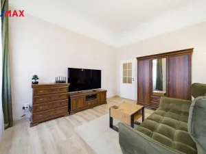 Prodej bytu 2+1, Karlovy Vary, Koptova, 78 m2