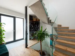 Prodej rodinného domu, Statenice, Nad Vinicí, 219 m2