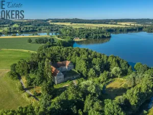 Prodej komerční, Buzice, 1800 m2