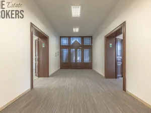 Pronájem kanceláře, Liberec - Liberec I-Staré Město, Vítězná, 230 m2