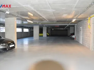 Pronájem bytu 1+kk, Znojmo, Jarošova, 33 m2