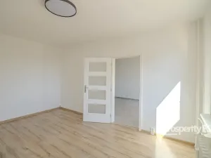 Pronájem bytu 1+1, Ústí nad Labem - Neštěmice, Hluboká, 37 m2