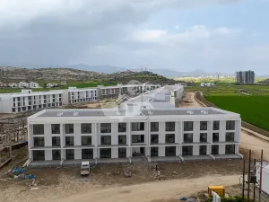 Prodej bytu 2+1, Trikomo, Kypr, 90 m2