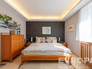 Prodej rodinného domu, Psáry, Pod Skalkou, 363 m2