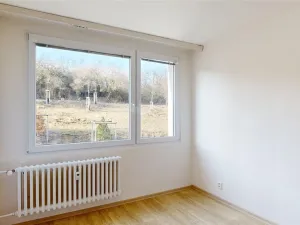 Prodej bytu 3+1, Králův Dvůr, Nad Stadionem, 76 m2